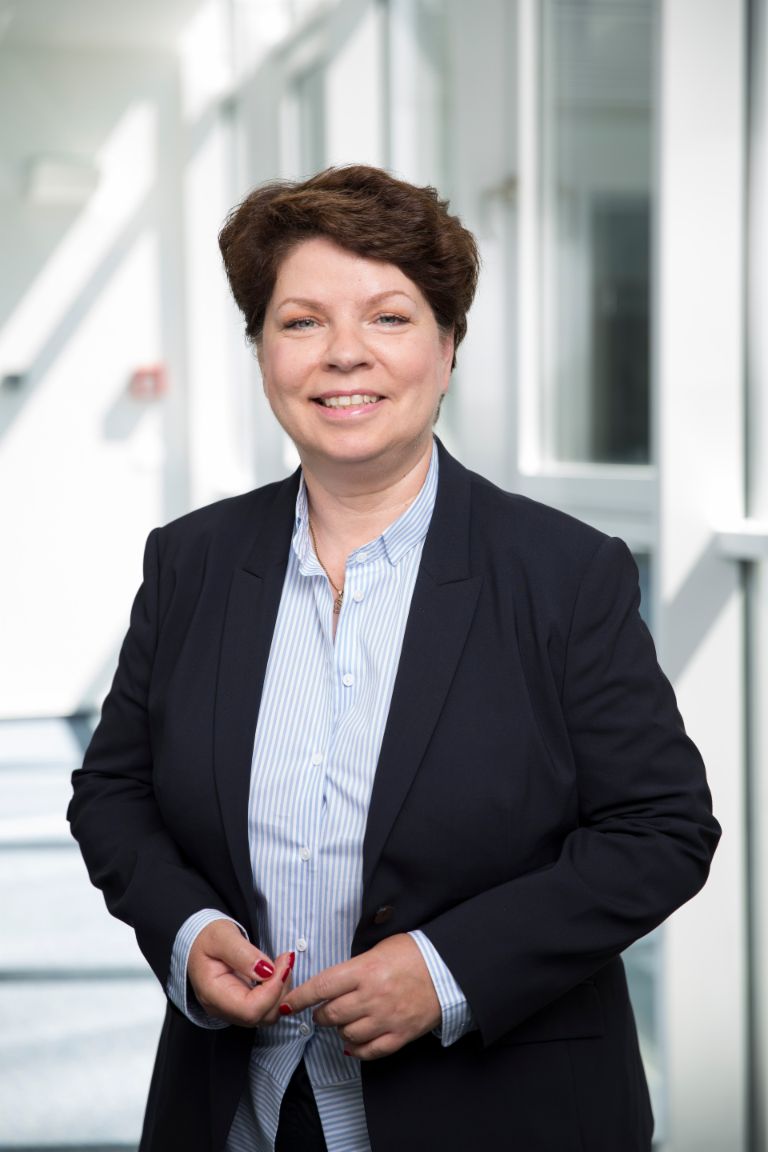 Kirsten Pedd, Chef-Syndika und Head of Public Affairs der EOS Gruppe