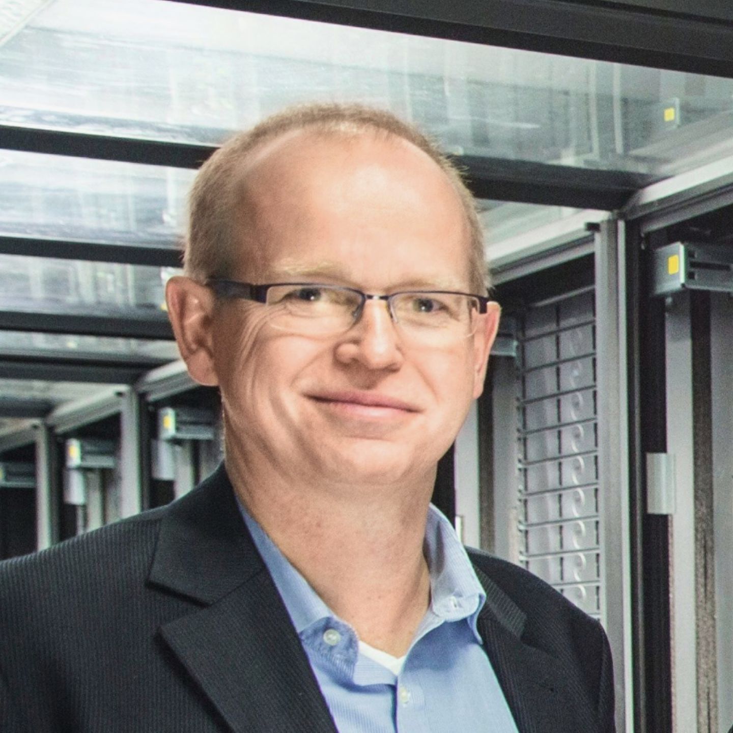 Porträt von Gunnar Woitack, Chief Information Security Officer bei EOS.