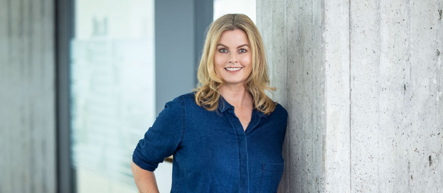 Headshot of Lara Flemming, Senior Vice President Corporate Communications & Marketing at EOS