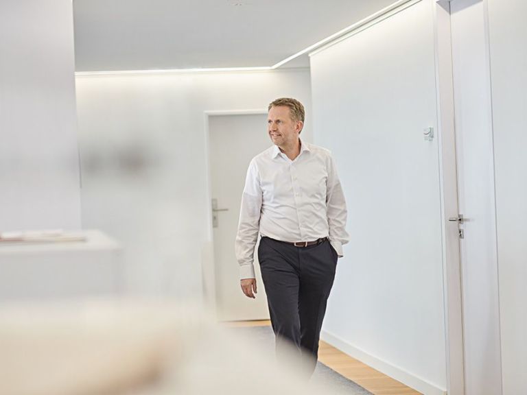 Andreas Kropp, Geschäftsführer der EOS Gruppe in Deutschland