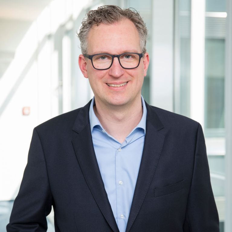 EOS CoA Academy: Patrick Witte, Lead Product Owner im Center of Analytics Team. EOS CoA Academy: Patrick Witte, Lead Product Owner im Center of Analytics Team.